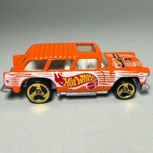 Hot Wheels Chevy Nomad Die-cast 1:64
